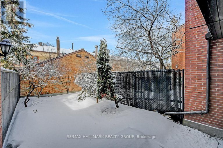 29492745/261-bruyere-street/lower-town/ottawa/ontario/K1N5E5_42