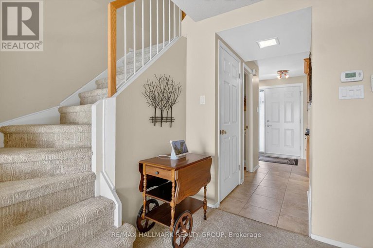 29446603/1722-rodin-way/chateauneuf/ottawa/ontario/K1C4Y8_31