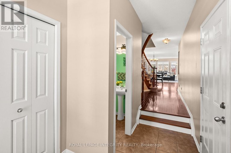 29642084/722-nakina-way/riverside-southgloucester-glen/ottawa/ontario/K1V2H9_3