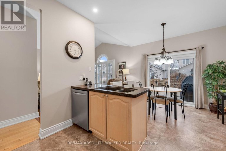 29430526/1662-frenette-street/fallingbrookgardenway-south/ottawa/ontario/K4A4L4_14