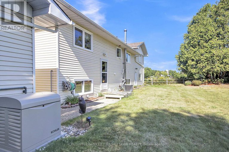 28814585/1887-river-road/manotick-east-to-manotick-station/ottawa/ontario/K4M1B4_24