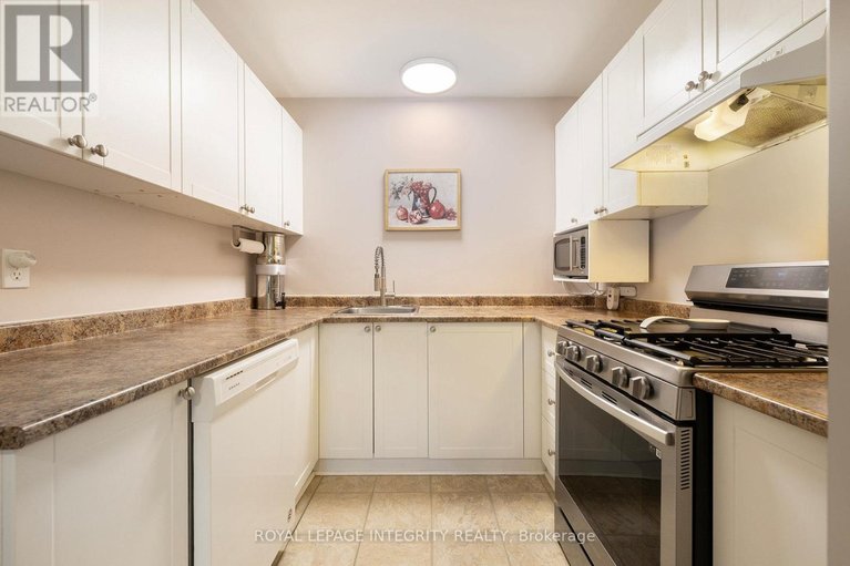 29543637/142-salter-crescent/beaverbrook/ottawa/ontario/K2K1Y8_15