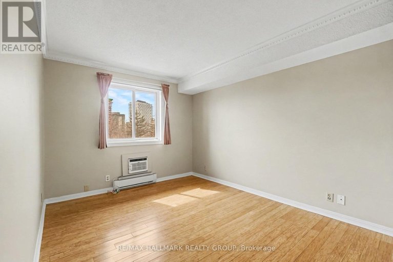 29555971/306-316-savard-avenue/vanier/ottawa/ontario/K1L7S2_15