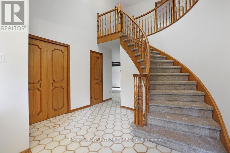 28932150/2291-courtice-avenue-e/alta-vista/ottawa/ontario/K1H7G7_4