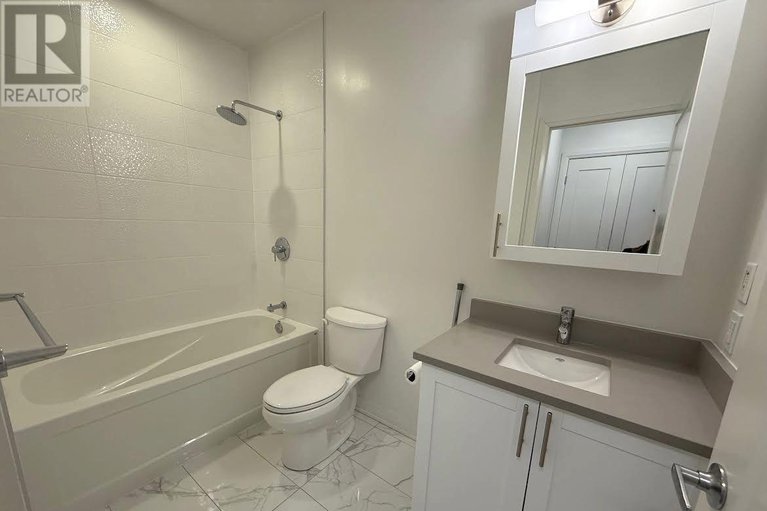 28910919/2406-805-carling-avenue/west-centre-town/ottawa/ontario/K1S5W9_21