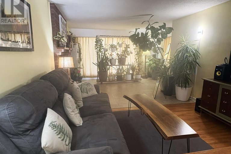 29659131/793-river-road/riverside-southgloucester-glen/ottawa/ontario/K4M0T9_9