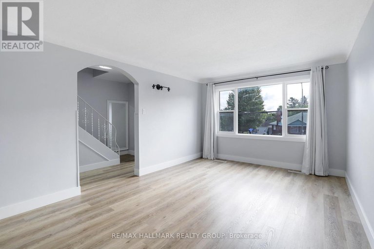 28801636/1108-merivale-road/carlington/ottawa/ontario/K1Z6B2_4