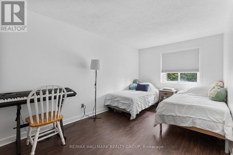 28903754/17-1598-hoskins-crescent/fallingbrookpineridge/ottawa/ontario/K4A2H8_20