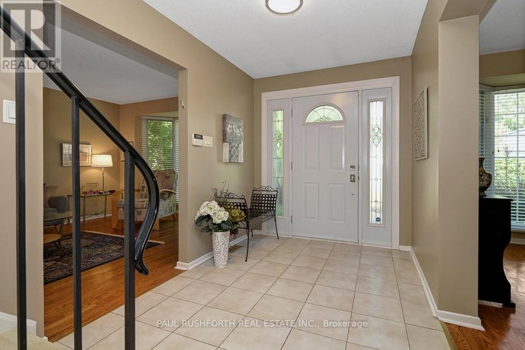 29687415/10-cosburn-avenue/arlington-woods/ottawa/ontario/K2H8A1_2