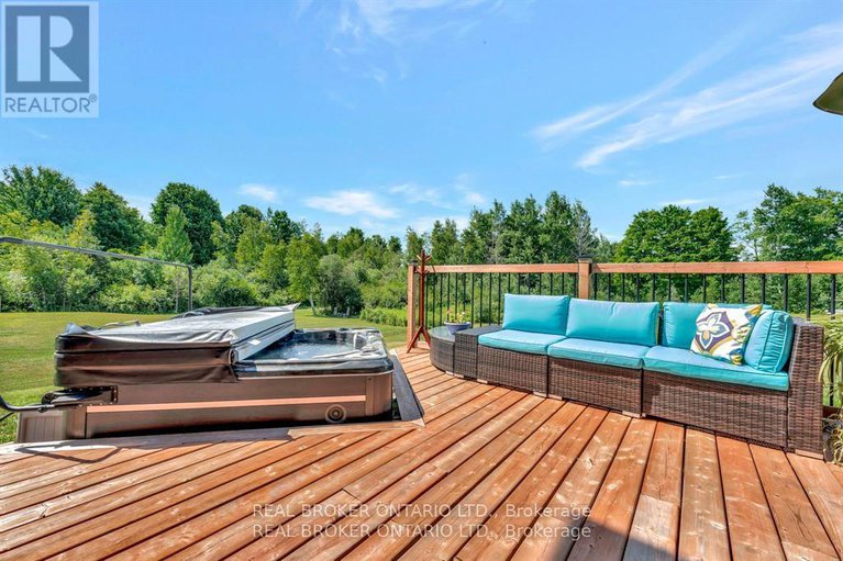 29099863/114-smith-road/north-grenville-twp-kemptville-south/north-grenville/ontario/K0G1T0_48