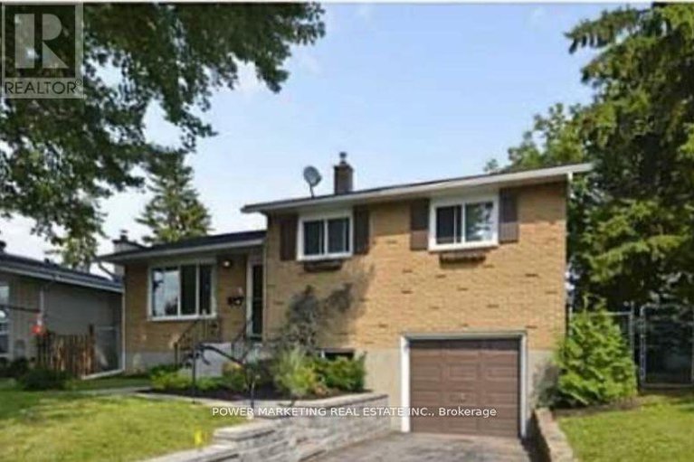 29244921/841-balsam-drive/chatelaine-village/ottawa/ontario/K1E1B8_1