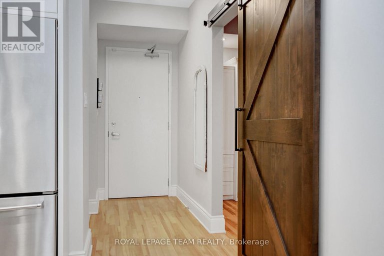 28932482/102-400-mcleod-street/ottawa-centre/ottawa/ontario/K2P1A6_3
