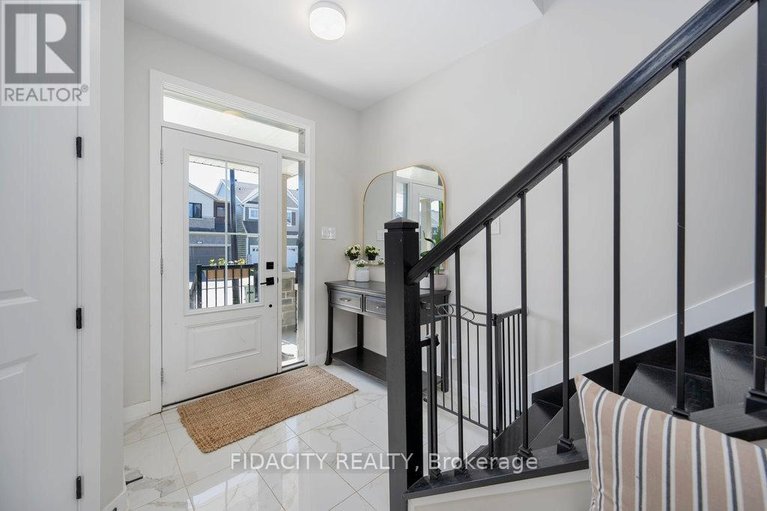 29444900/183-yearling-circle/goulbourn-twp-from-franktown-rdsouth-to-rideau/ottawa/ontario/K0A2Z0_6