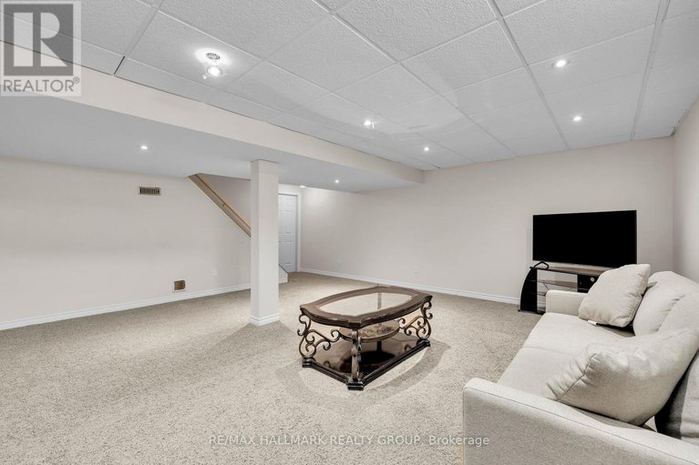 29225790/320-silbrass-private/stonebridge/ottawa/ontario/K2J5M5_45