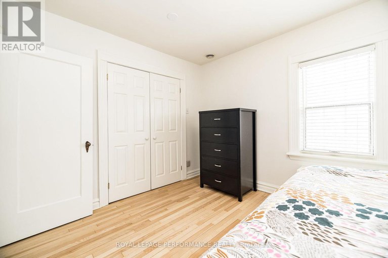 29392200/241-fourth-avenue/glebe/ottawa/ontario/K1S2L9_37