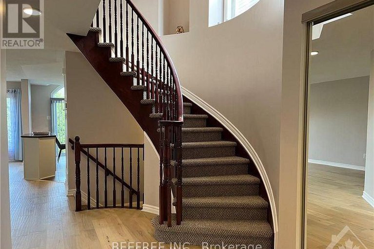 28437006/127-forestbrook-street/morgans-grantsouth-march/ottawa/ontario/K2K0A8_3