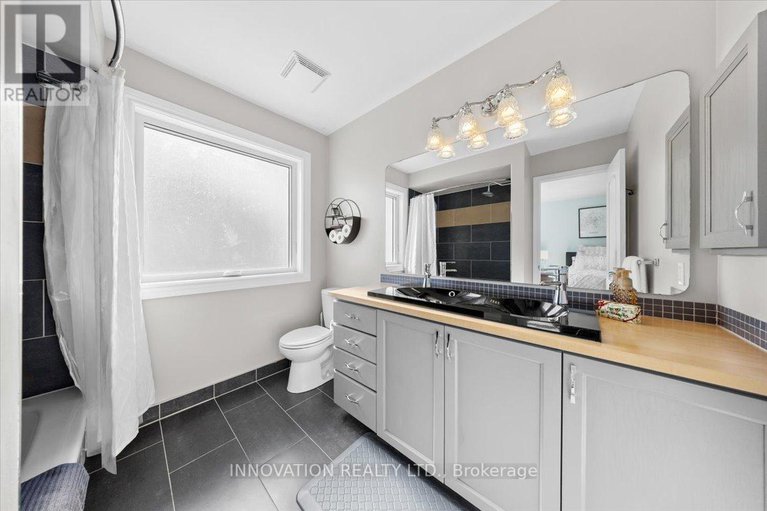 29394657/4-sheppards-glen-avenue/emerald-meadowstrailwest/ottawa/ontario/K2M2M7_28