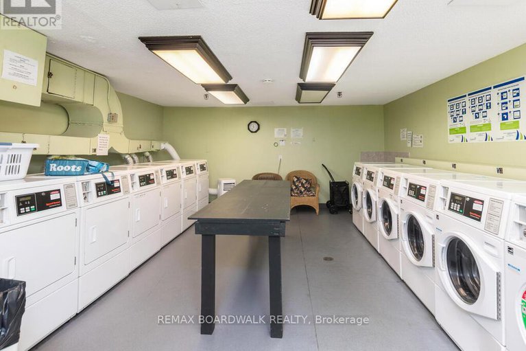 29255405/709-2400-virginia-drive/urbandale-acres/ottawa/ontario/K1H8L3_22