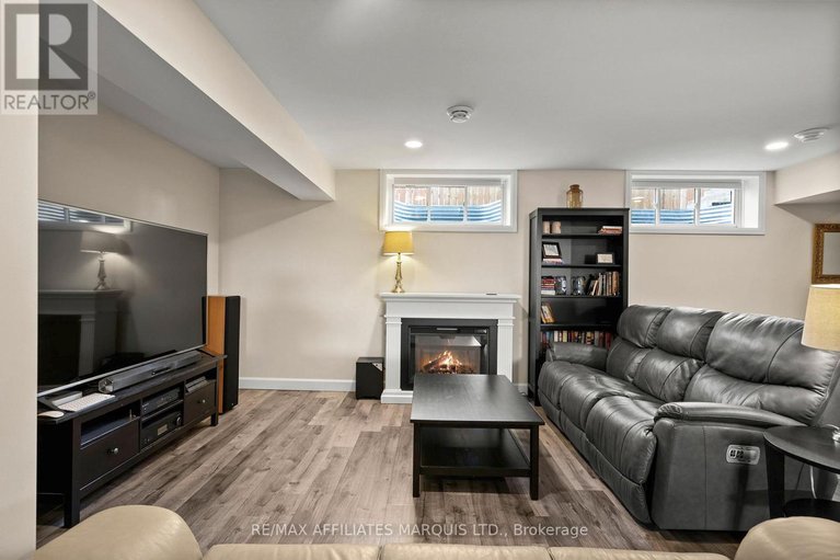 29533245/74-jim-brownell-boulevard/long-sault/south-stormont/ontario/K0C1P0_29