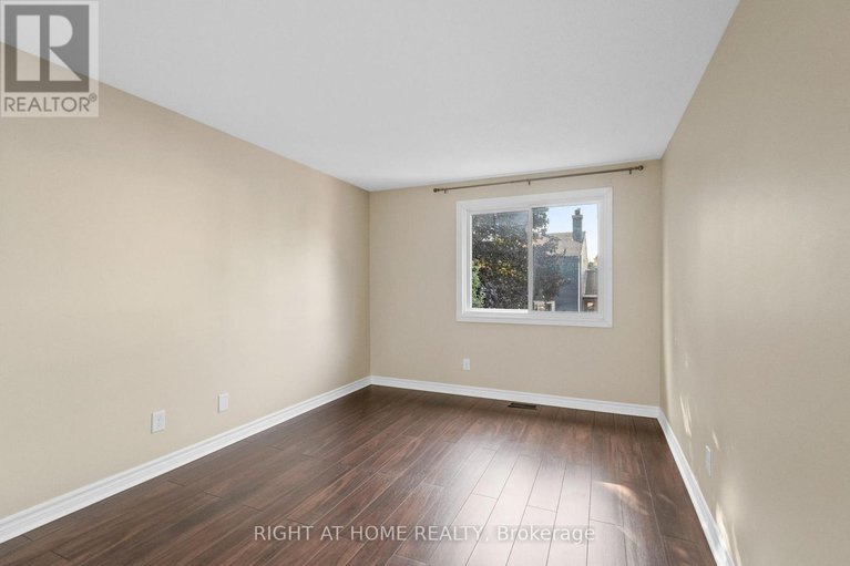 28881913/235-thistledown-court/pheasant-run/ottawa/ontario/K2J1N1_31