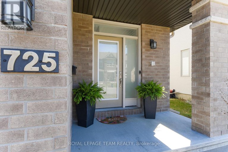 29666466/725-capricorn-circle/riverside-southgloucester-glen/ottawa/ontario/K4M0J4_2