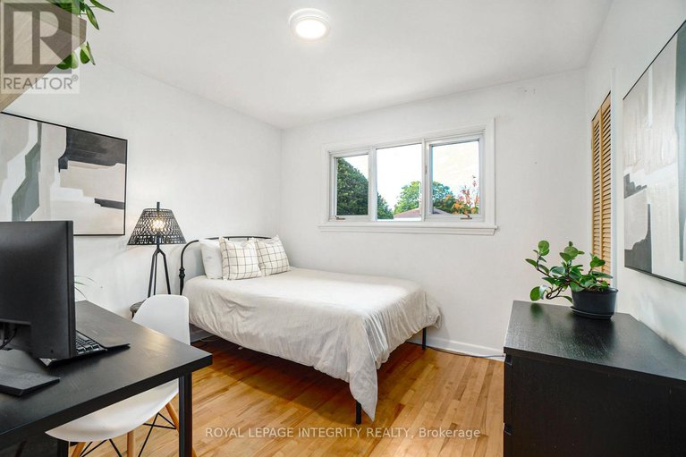 28970777/1317-ferguson-street/bel-air-heights/ottawa/ontario/K2C2K5_17
