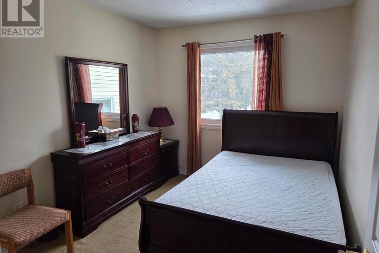 29446145/31-dossetter-way/hunt-club-park/ottawa/ontario/K1G4S3_35