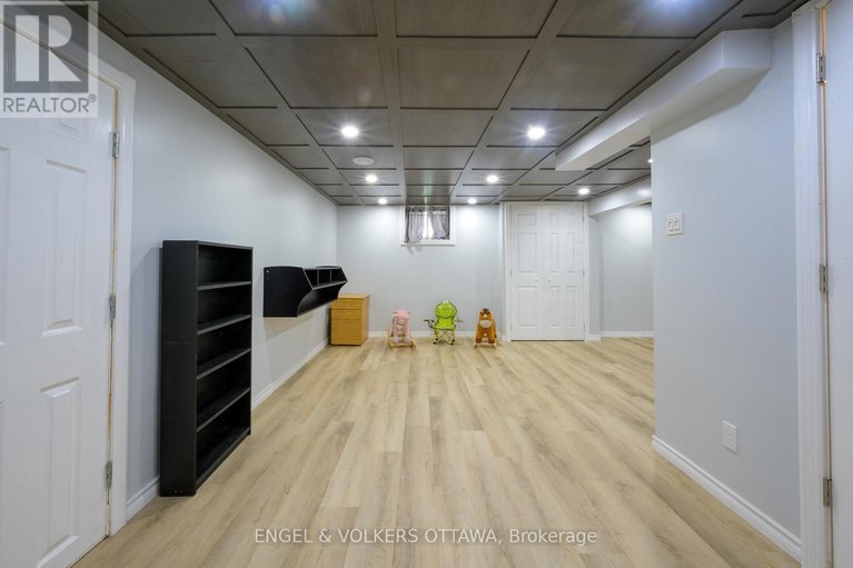 28821513/6258-richmond-road/south-of-fallowfield-road/ottawa/ontario/K0A2Z0_36