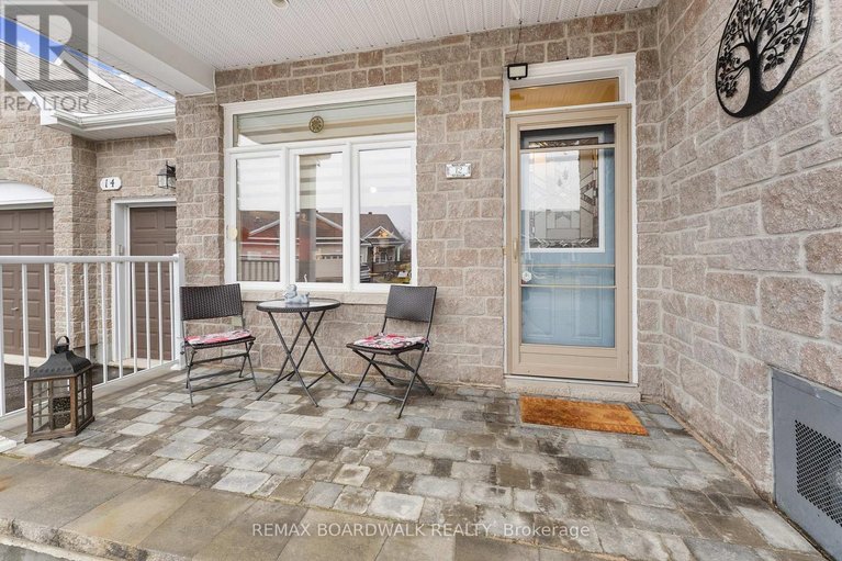 29636678/12-royalty-way/north-grenville-twp-kemptville-south/north-grenville/ontario/K0G1J0_2