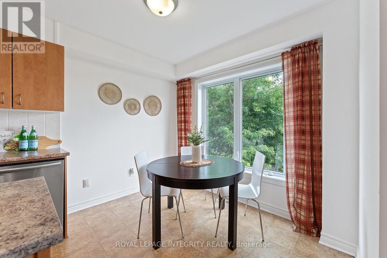 28556909/258-catamount-court/emerald-meadowstrailwest/ottawa/ontario/K2M0A9_16