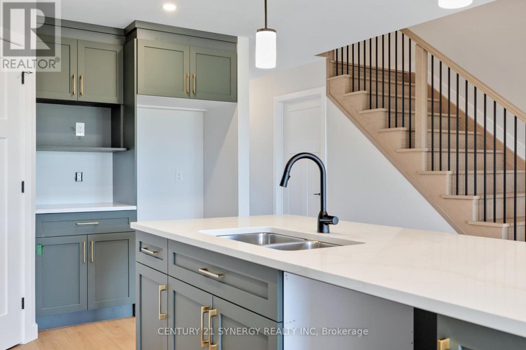 28643715/13-helen-street/north-stormont-finch-twp/north-stormont/ontario/K0A1R0_14