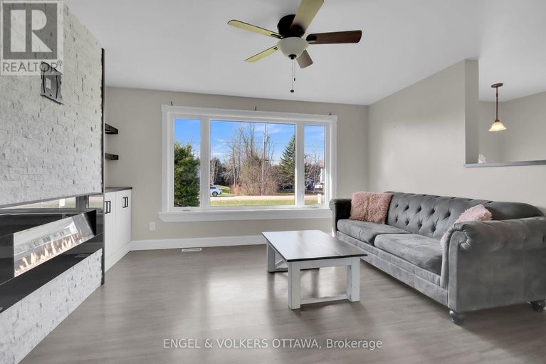 28271751/4715-kelso-street-e/augusta-twp/augusta/ontario/K0E1T0_24