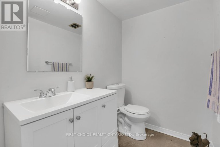 28184849/44-oberon-street/westcliffe-estates/ottawa/ontario/K2H7X8_26
