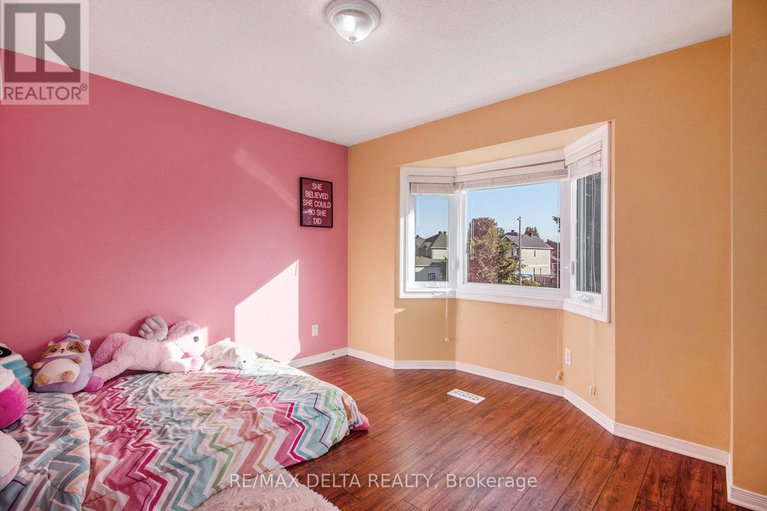 28928926/1610-duplante-avenue/fallingbrookpineridge/ottawa/ontario/K4A4A2_26
