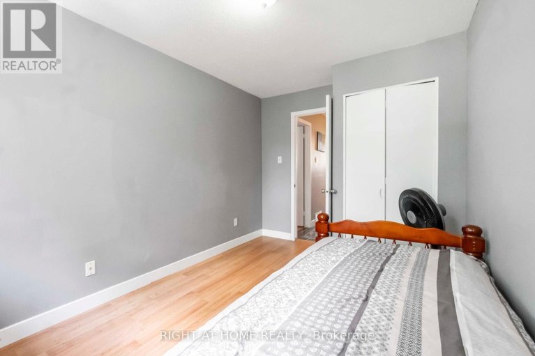 29456143/3-21-midland-crescent/arlington-woods/ottawa/ontario/K2H8P6_17