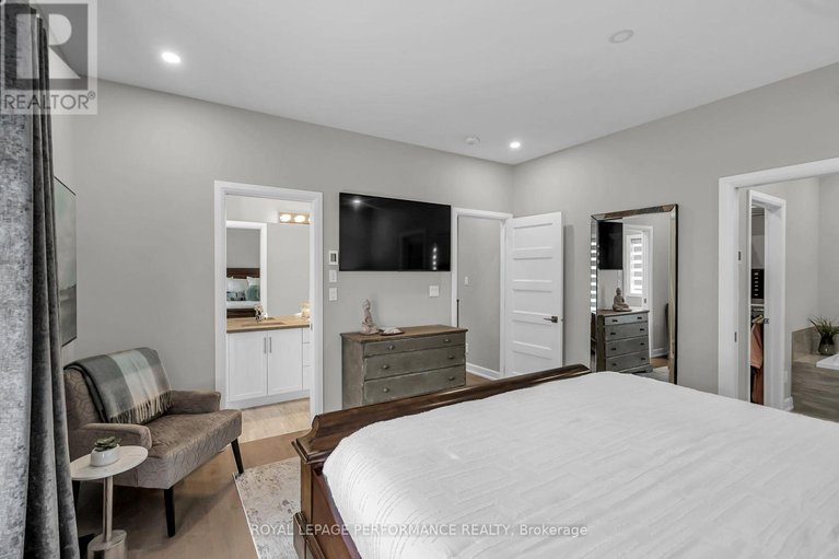 28627551/4-matthew-kieran-crescent/long-sault/south-stormont/ontario/K0C1P0_23