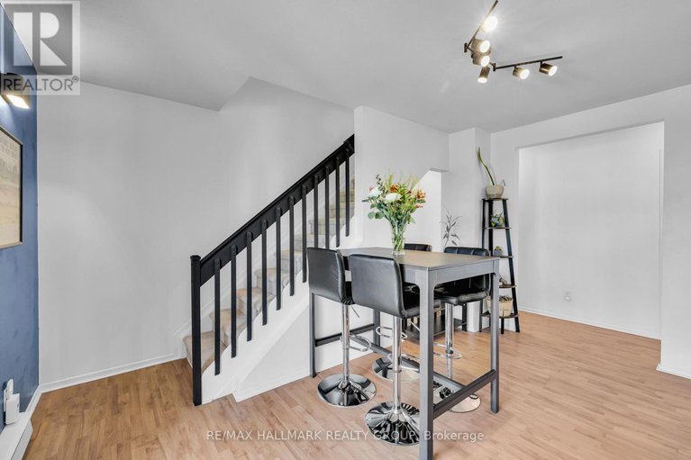 28934714/3-5-timberview-way/westcliffe-estates/ottawa/ontario/K2H9M6_12