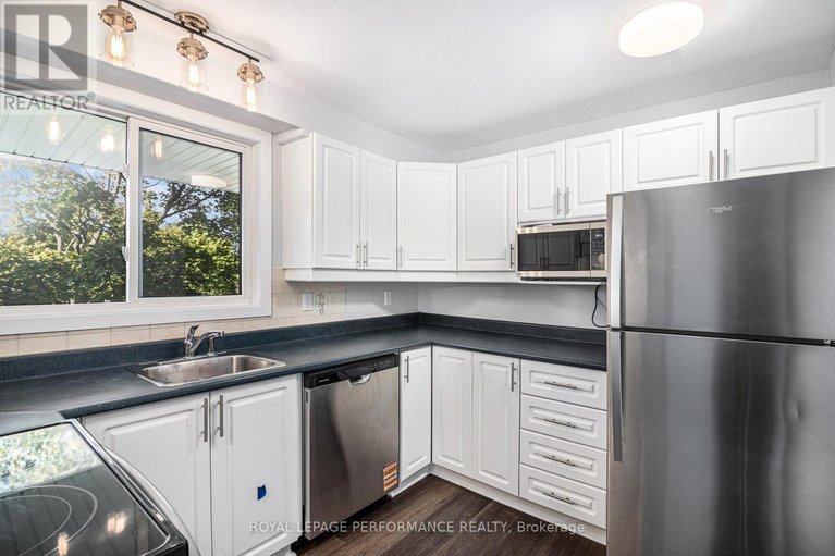 29014380/209-6470-bilberry-drive/orleans-wood/ottawa/ontario/K1C4P1_5