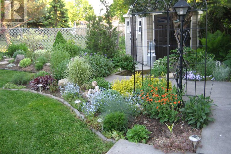 29319583/1550-northdale-street/pineview/ottawa/ontario/K1B4G8_37