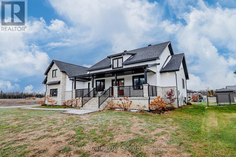 29124010/2-meadow-lane/long-sault/south-stormont/ontario/K0C1R0_2