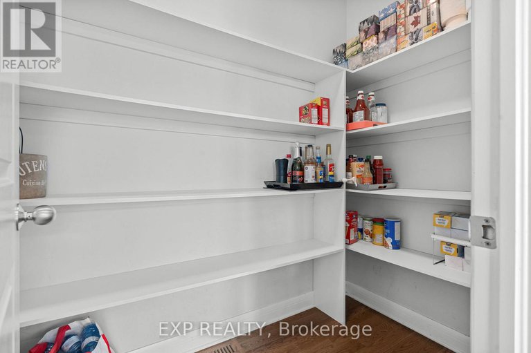 28811431/25-stanhope-court/stonebridge/ottawa/ontario/K2J6S2_24