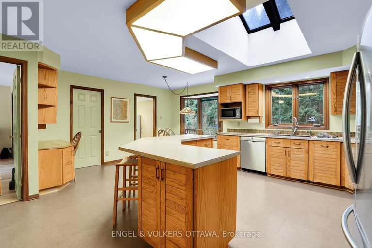 28202827/7-deerfield-drive/mcnabbraeside-twps/mcnabbraeside/ontario/K0A3L0_18
