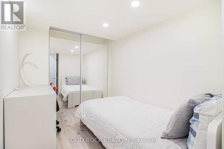 29051074/525-cope-drive/emerald-meadowstrailwest/ottawa/ontario/K2V0N9_31