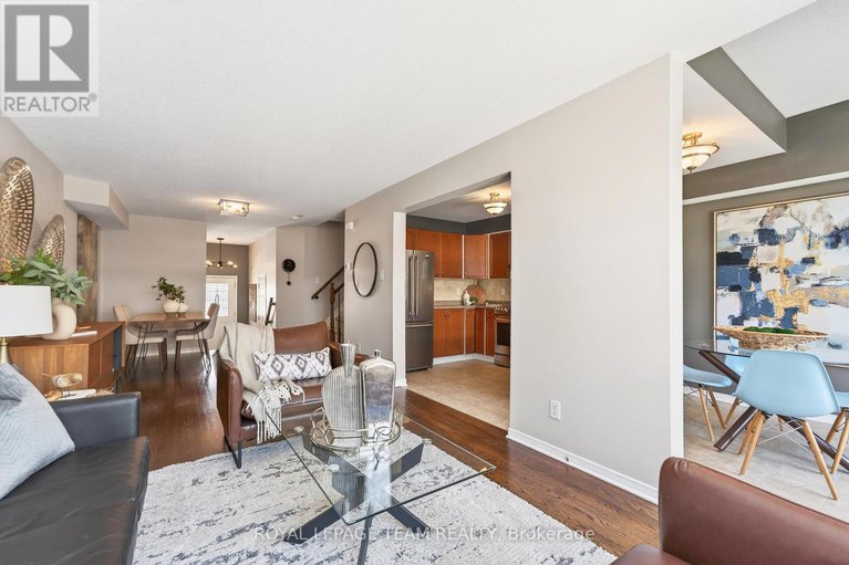 29446610/242-opus-street/emerald-meadowstrailwest/ottawa/ontario/K2S0J1_32