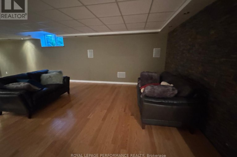 28579917/164-copperwood-street/convent-glen-north/ottawa/ontario/K1C7S3_30