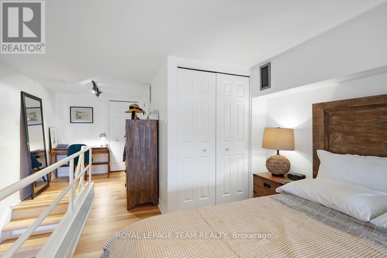 28575648/11-215-st-patrick-street/lower-townbyward-market/ottawa/ontario/K1N5K2_25