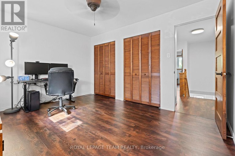 29011611/230-currell-avenue/westborohampton-park/ottawa/ontario/K1Z7J3_14