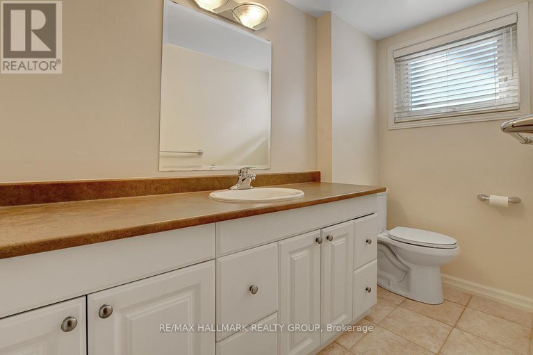 29360557/629-glenhurst-crescent/beacon-hill-north/ottawa/ontario/K1J7B6_6