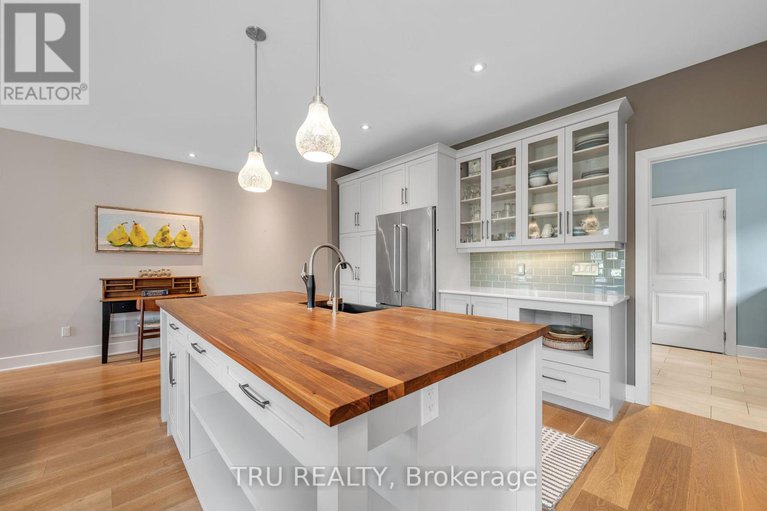 29129070/590-robert-hill-street/almonte/mississippi-mills/ontario/K0A1A0_21