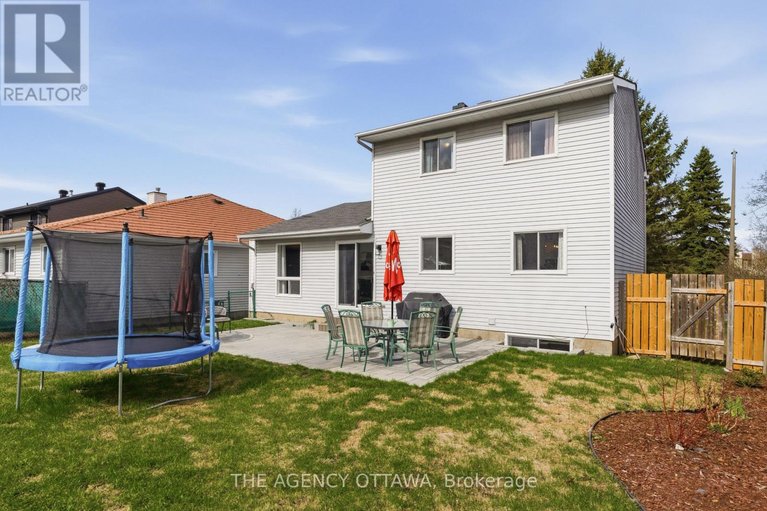 29677270/1625-bottriell-way/fallingbrookpineridge/ottawa/ontario/K4A1W5_50